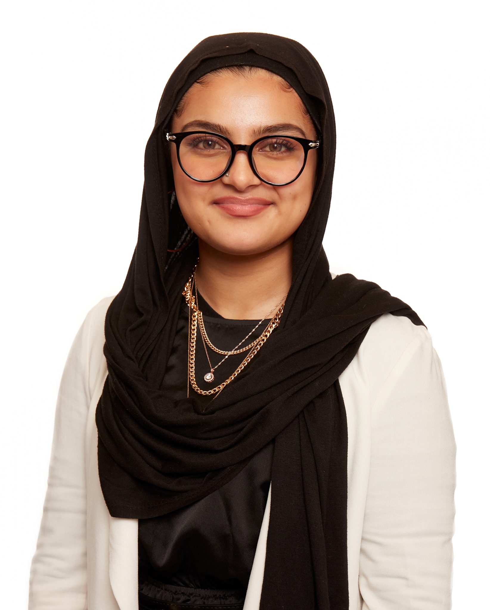 Esha Mahmood - Profile
